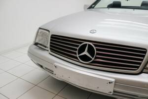 Bild 40/84 von Mercedes-Benz SL 320 (1996)