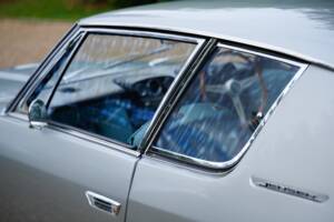 Image 24/50 of Jensen FF (1967)