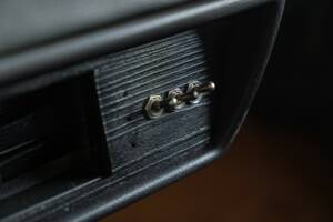 Image 47/50 de Mercedes-Benz 280 GE (SWB) (1981)