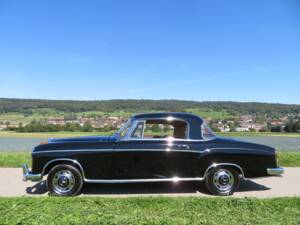 Image 3/20 of Mercedes-Benz 220 S (1958)
