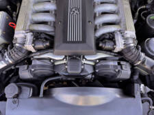 Image 57/69 of BMW 850i (1993)
