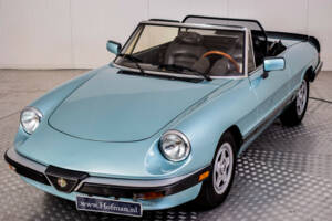 Bild 32/48 von Alfa Romeo 2.0 Spider (1983)