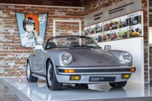 Image 36/132 of Porsche 911 Speedster 3.2 (1989)
