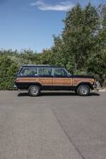 Bild 35/44 von Jeep Grand Wagoneer (1988)