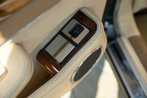 Bild 46/50 von Daimler XJ 6 4.0 (1991)