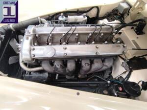 Image 73/74 of Jaguar XK 140 OTS (1956)