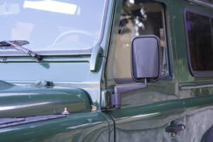 Bild 15/73 von Land Rover Defender 90 (2008)