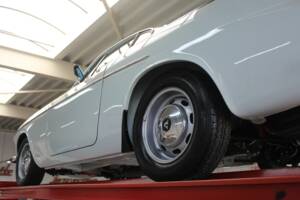 Bild 13/50 von Volvo 1800 S (1967)