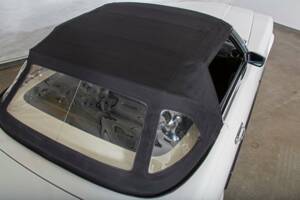 Image 22/30 of Mercedes-Benz 350 SL (1972)