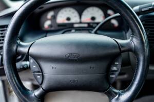 Image 34/50 of Ford F-150 SVT Lightning (2002)