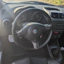 Image 91/111 of Alfa Romeo 147 3.2 GTA (2002)