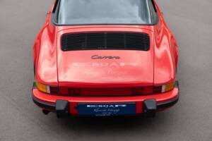 Bild 8/31 von Porsche 911 Carrera 3.2 (1988)