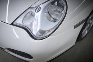 Imagen 46/98 de Porsche 911 Carrera 4S (2004)
