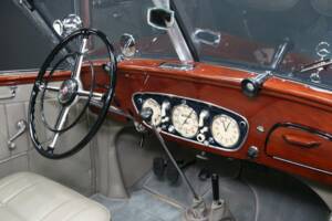 Image 28/50 of Mercedes-Benz 320 Cabriolet B (1939)