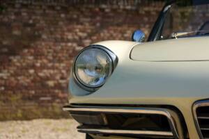 Image 34/50 of Alfa Romeo 1600 Duetto (1967)