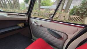 Bild 40/57 von Citroën Ami 6 Berline (1961)