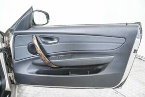 Immagine 36/50 di BMW 125i (2011)