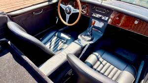 Image 15/20 de Austin-Healey 3000 Mk III (BJ8) (1966)