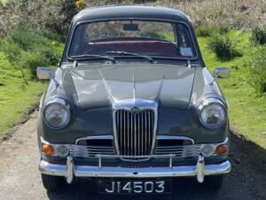 Image 5/12 of Riley One-Point-Five (1959)
