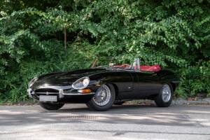 Image 1/25 de Jaguar E-Type 3.8 Flat Floor (1961)