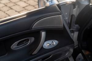 Image 51/84 of BMW Z8 (2001)