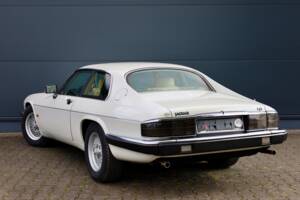 Image 27/29 of Jaguar XJS 4.0 (1991)