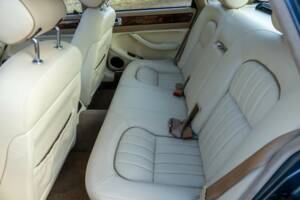 Image 40/50 of Jaguar XJ 6 4.0 Sovereign (1995)