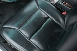 Bild 25/49 von Mercedes-Benz 320 E (1993)