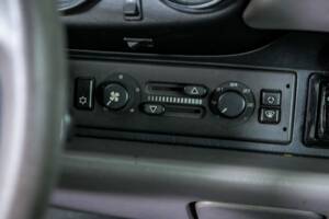 Bild 34/50 von Porsche 911 Carrera 2 (1991)