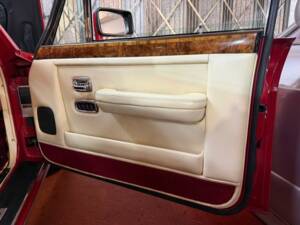 Image 28/50 of Bentley Turbo R (1988)