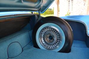 Bild 28/32 von Cadillac Eldorado Biarritz (1956)
