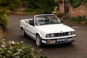 Afbeelding 16/48 van BMW 325i (1990)