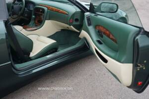 Bild 14/24 von Aston Martin DB 7 Vantage (2000)