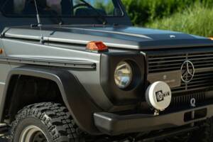 Image 18/50 de Mercedes-Benz 280 GE (SWB) (1981)