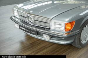 Immagine 10/15 di Mercedes-Benz 560 SL (1988)