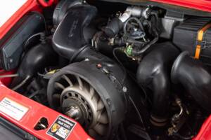 Image 38/40 of Porsche 911 Carrera RS (1992)