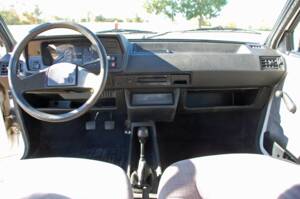 Immagine 3/29 di Volkswagen Polo II Hatchback 1.0 (1989)