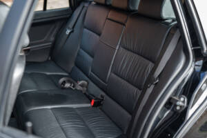 Immagine 41/44 di BMW 328i Touring (1997)
