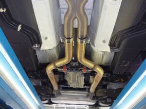 Image 93/98 of Maserati GranTurismo 4.2 (2008)