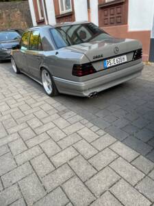 Immagine 3/14 di Mercedes-Benz 280 E (1993)