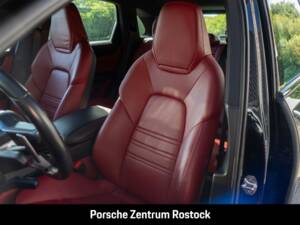 Obraz 6/29 pojazdu Porsche Cayenne E-Hybrid (2022)