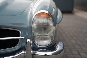Image 29/43 of Mercedes-Benz 300 SL Roadster (1960)