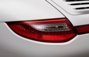 Image 16/40 of Porsche 911 Carrera 4 (2009)