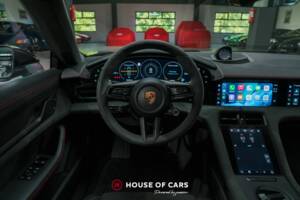 Image 15/23 de Porsche Taycan GTS Sport Turismo (2022)