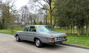 Image 19/24 of Mercedes-Benz 250 (1971)