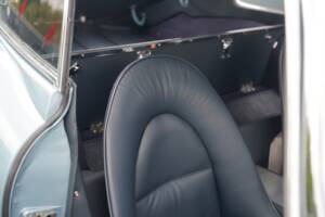 Image 17/50 de Jaguar Type E 3.8 (1962)