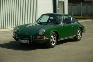 Immagine 16/154 di Porsche 911 2.2 T (1970)