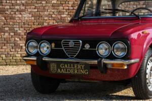 Image 24/50 of Alfa Romeo Giulia Nuova Super 1300 (1975)