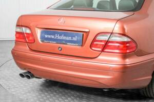 Image 27/50 of Mercedes-Benz CLK 430 (1999)