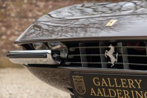 Image 14/50 de Ferrari 365 GTB/4 Daytona (1974)